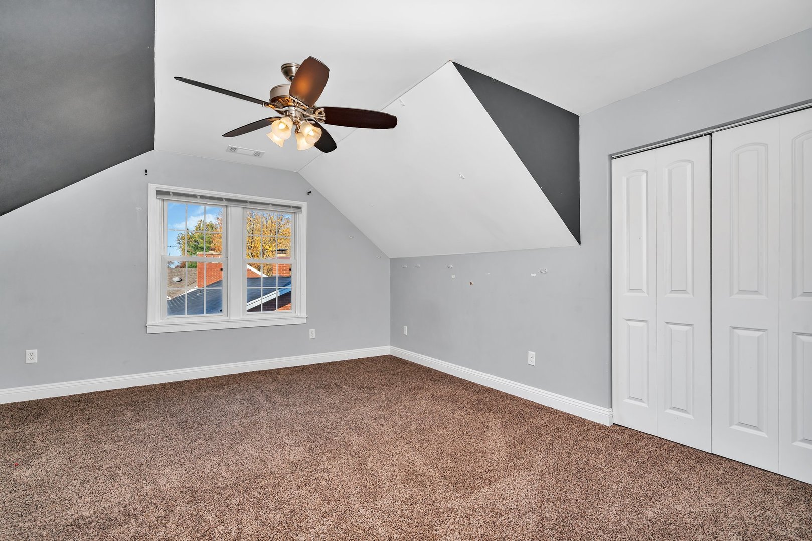 100 W 1st Street, Coal City, IL 60416