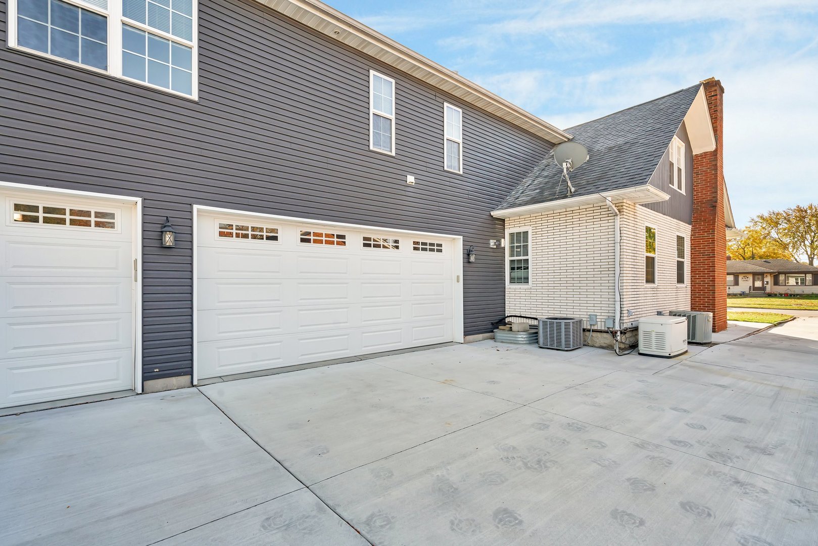 100 W 1st Street, Coal City, IL 60416