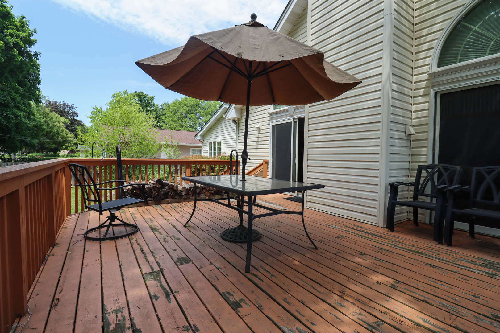 200 Navajo Trail, Buffalo Grove, IL 60089