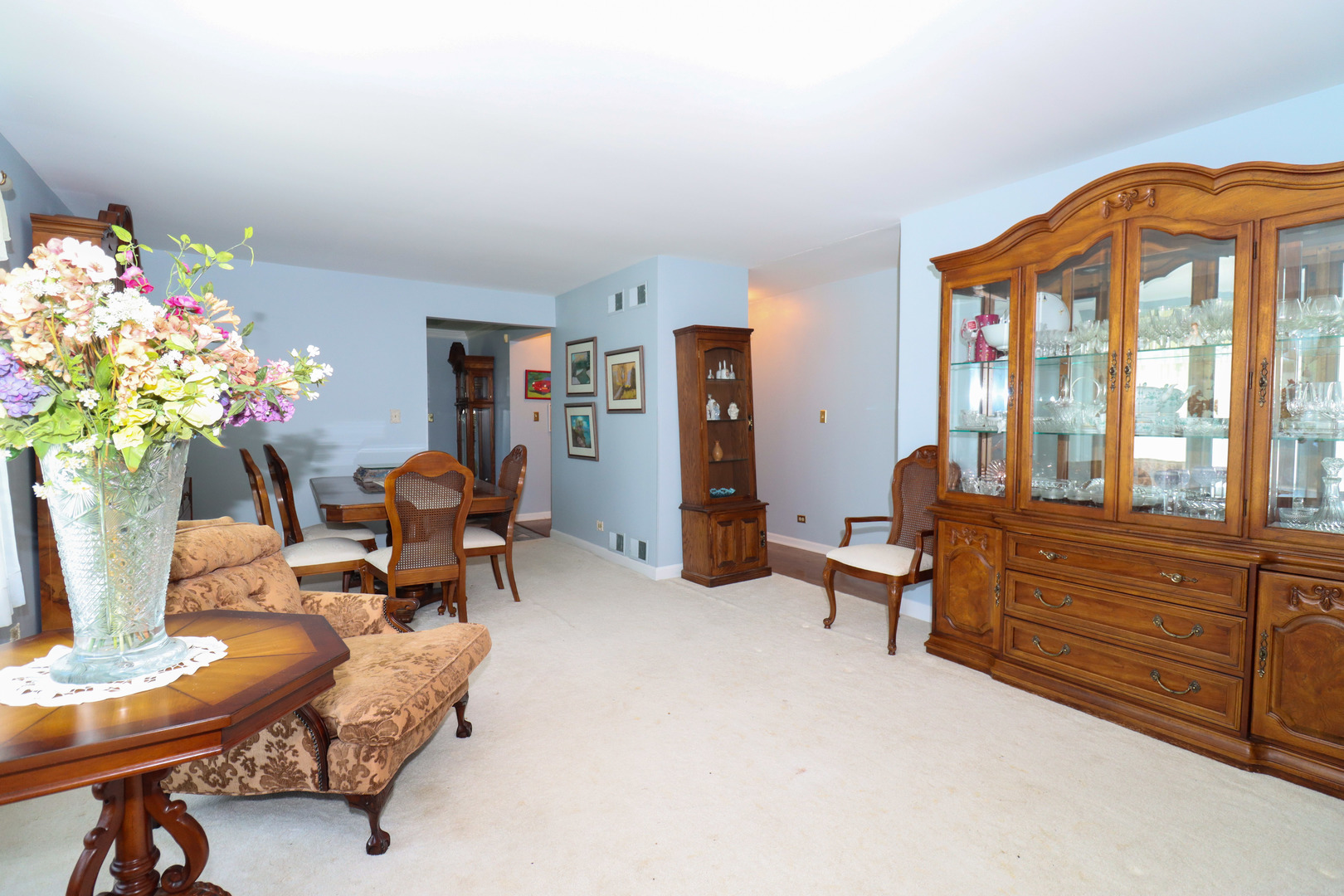 200 Navajo Trail, Buffalo Grove, IL 60089
