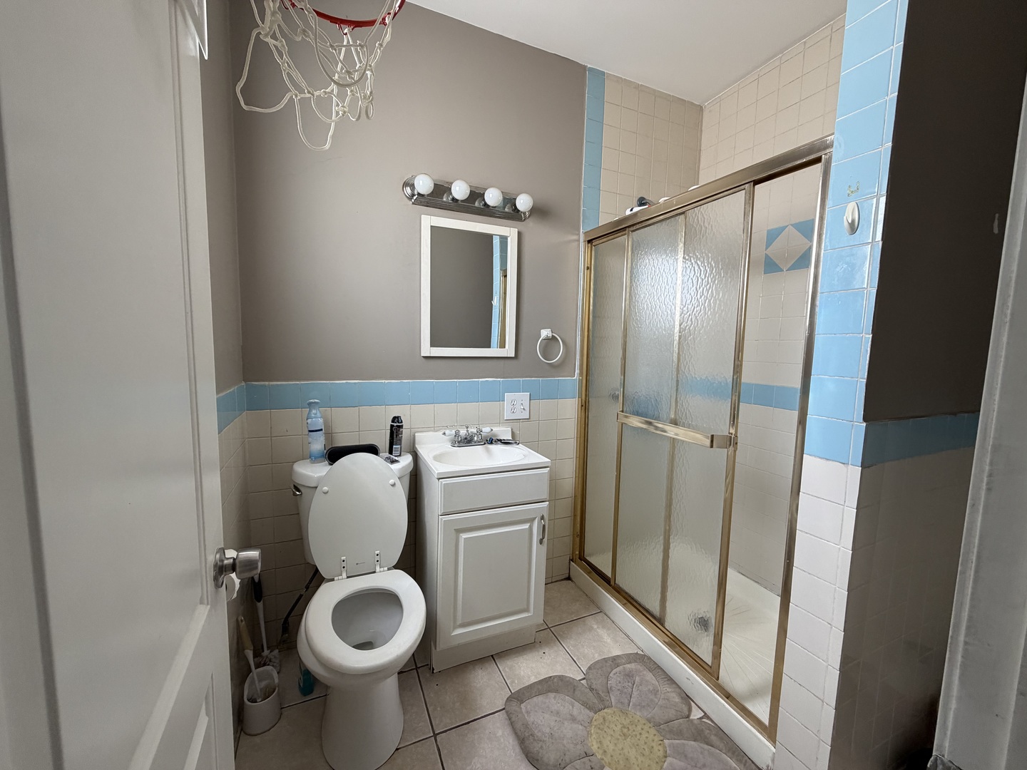 2323 W 18th Street, Chicago, IL 60608