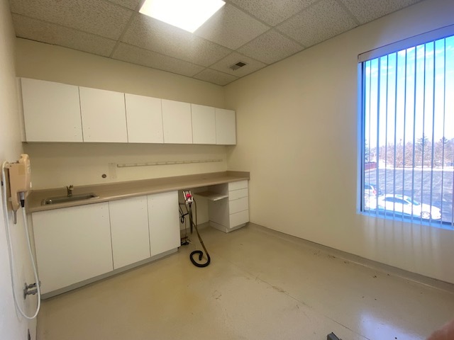 7350 W COLLEGE Drive #207, Palos Heights, IL 60463