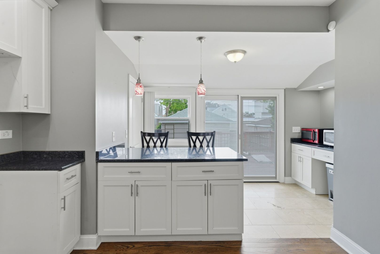 1536 Clinton Avenue, Berwyn, IL 60402