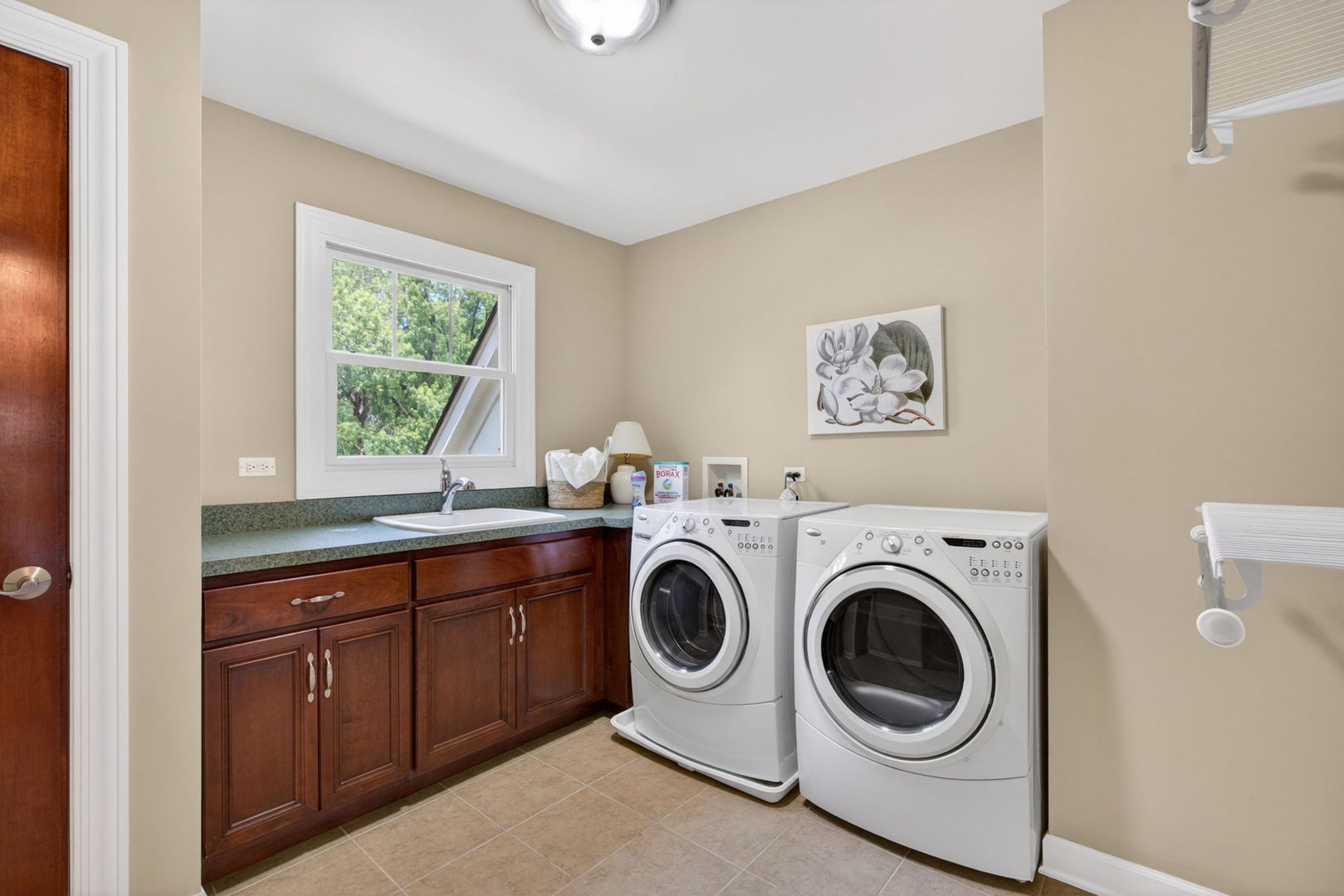 1045 MAGNOLIA Lane, Naperville, IL 60540