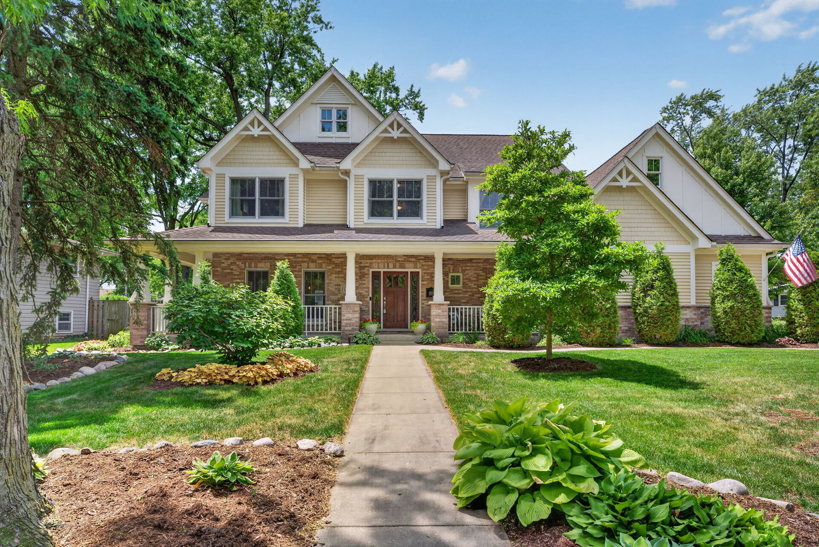 1045 MAGNOLIA Lane, Naperville, IL 60540