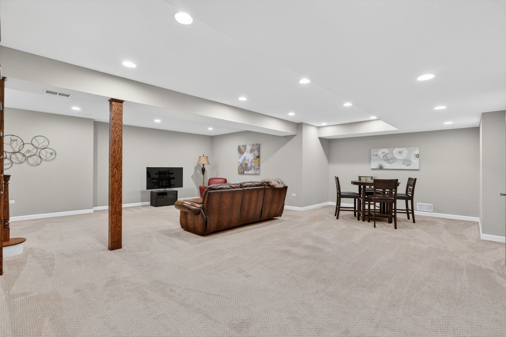 1045 MAGNOLIA Lane, Naperville, IL 60540