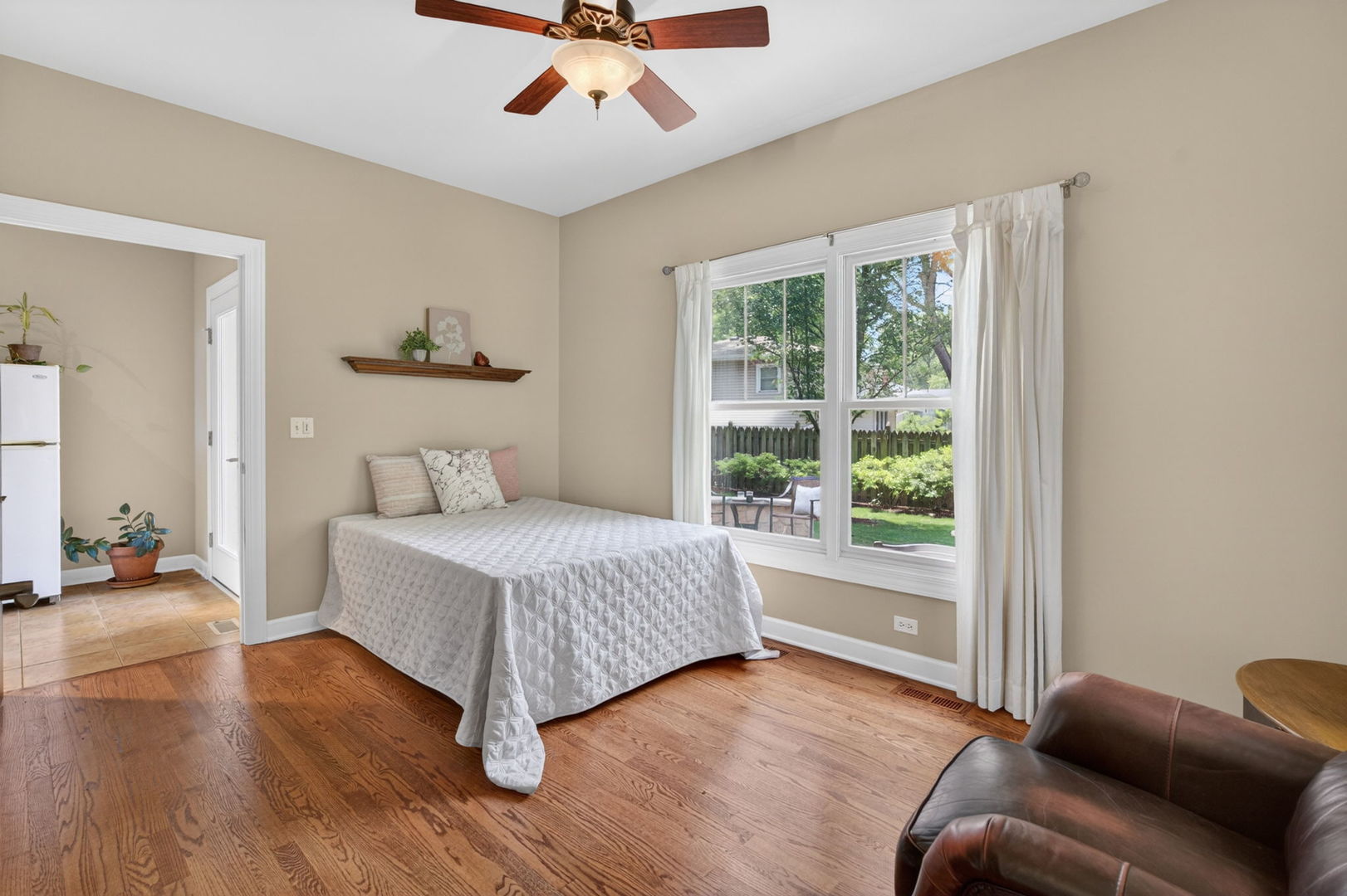 1045 MAGNOLIA Lane, Naperville, IL 60540