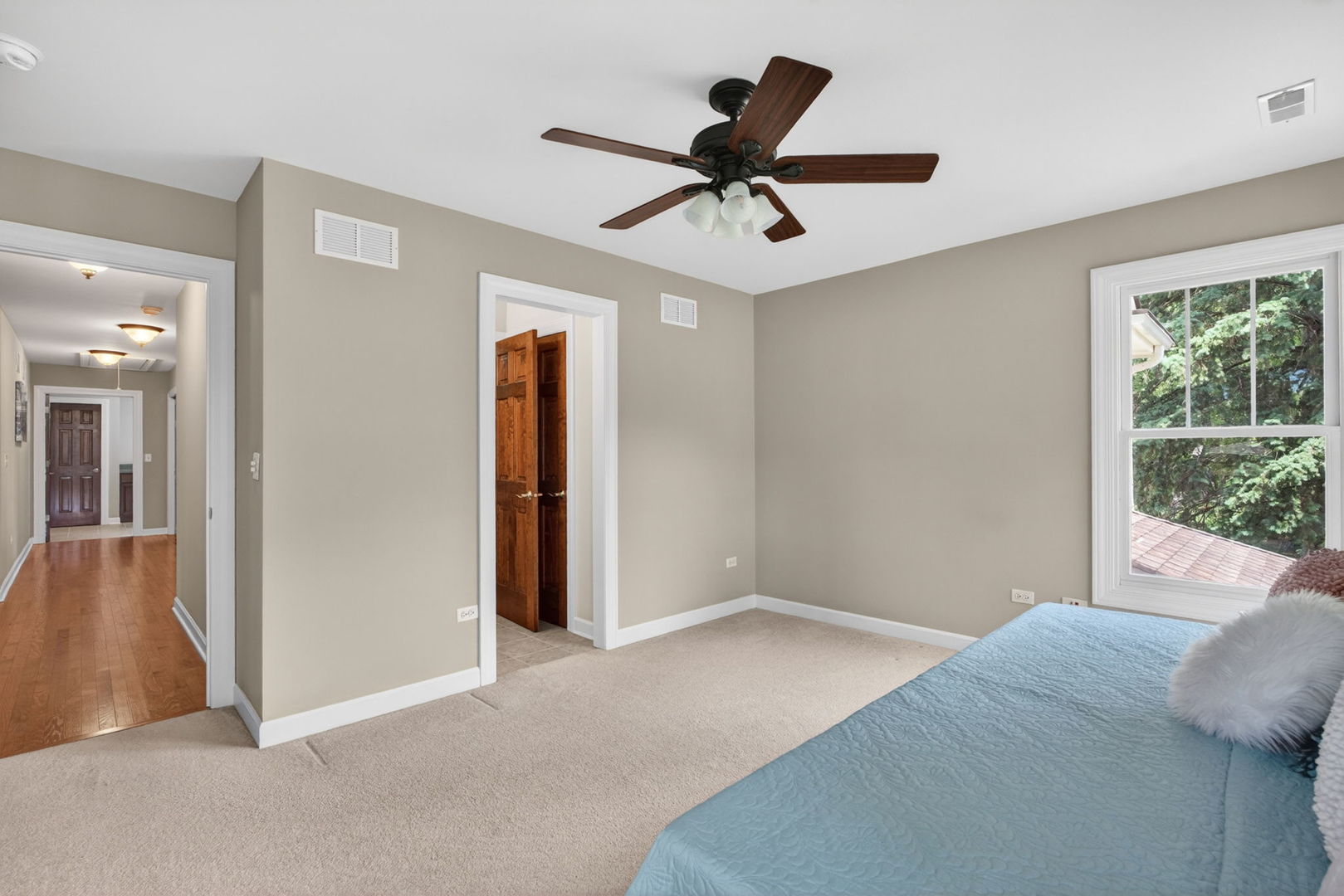 1045 MAGNOLIA Lane, Naperville, IL 60540
