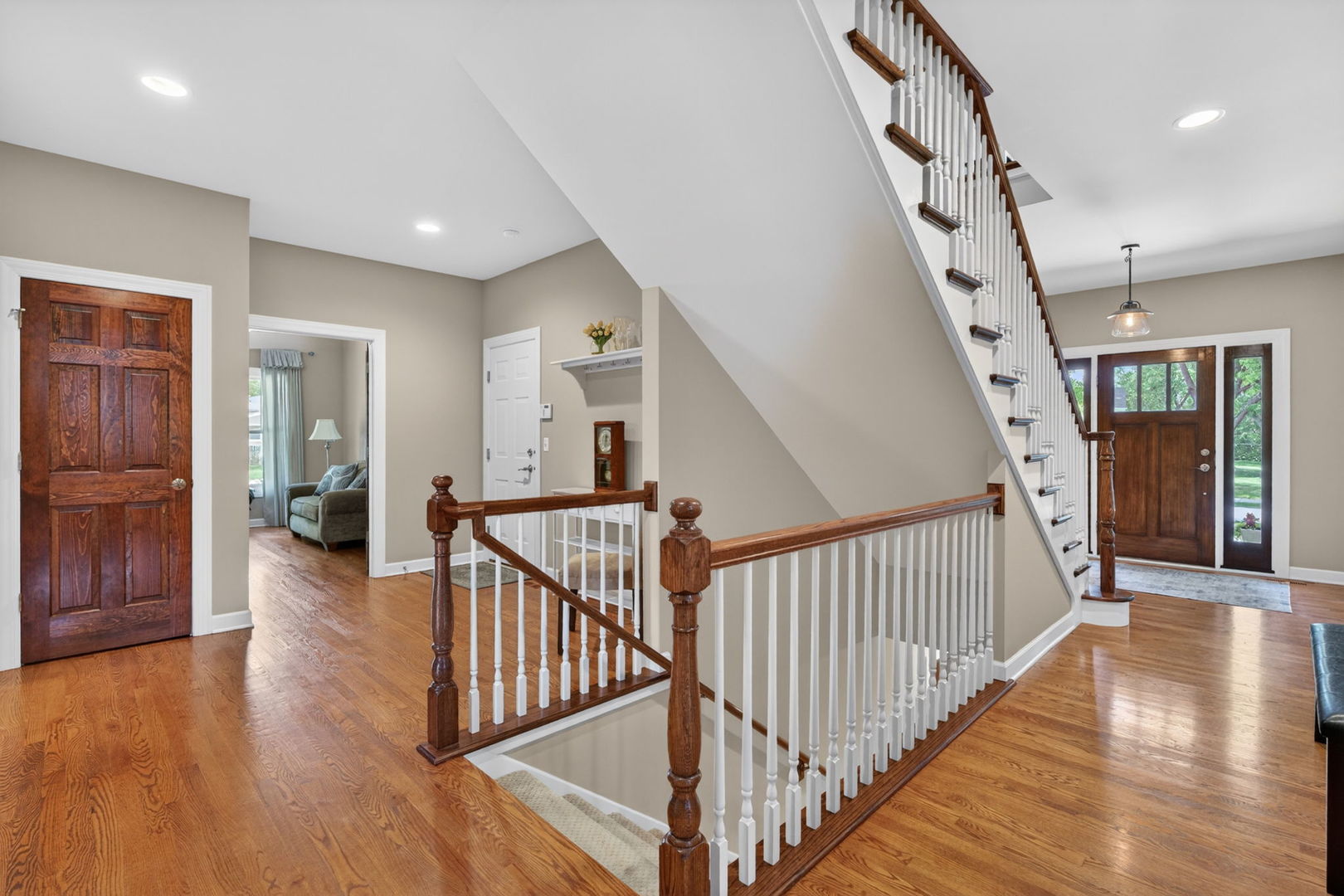 1045 MAGNOLIA Lane, Naperville, IL 60540