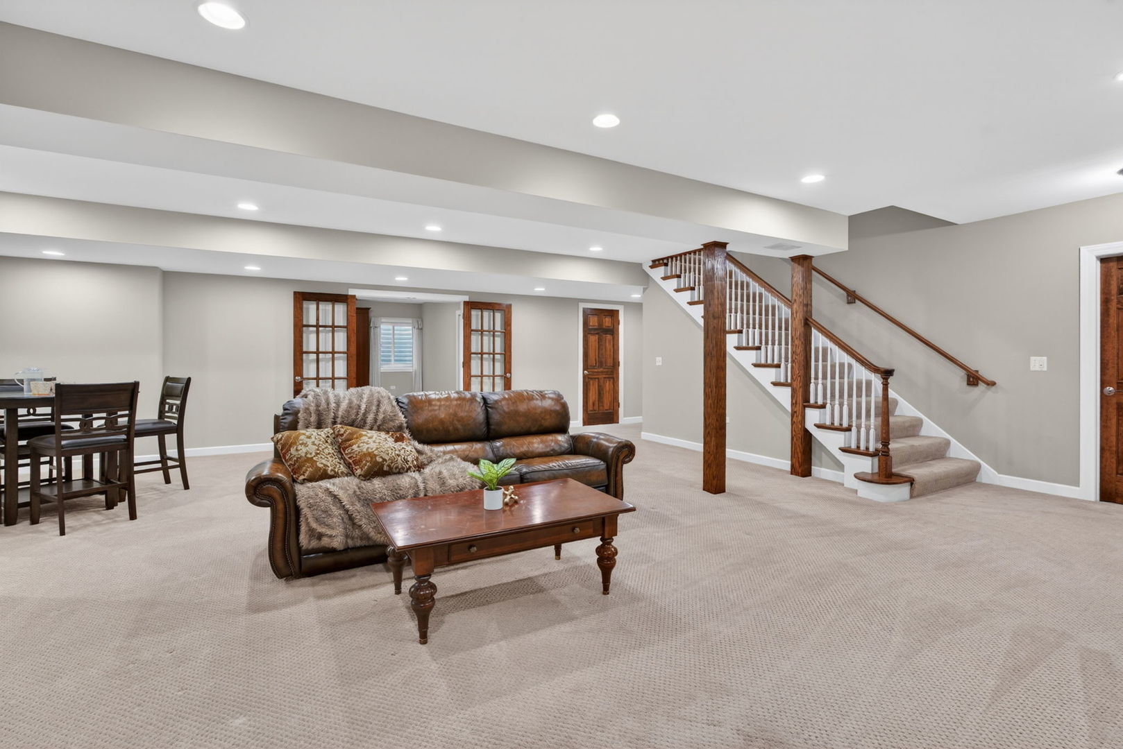 1045 MAGNOLIA Lane, Naperville, IL 60540