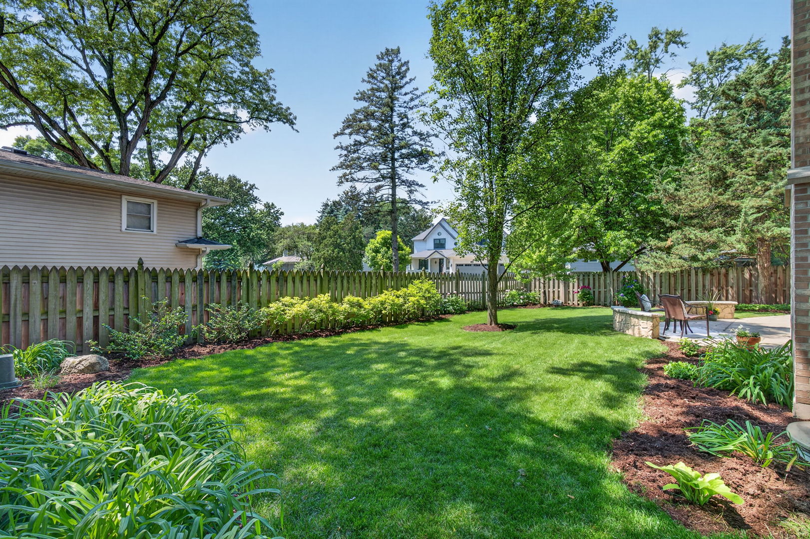 1045 MAGNOLIA Lane, Naperville, IL 60540