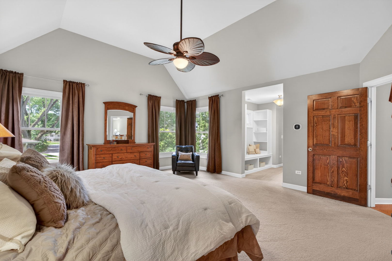 1045 MAGNOLIA Lane, Naperville, IL 60540