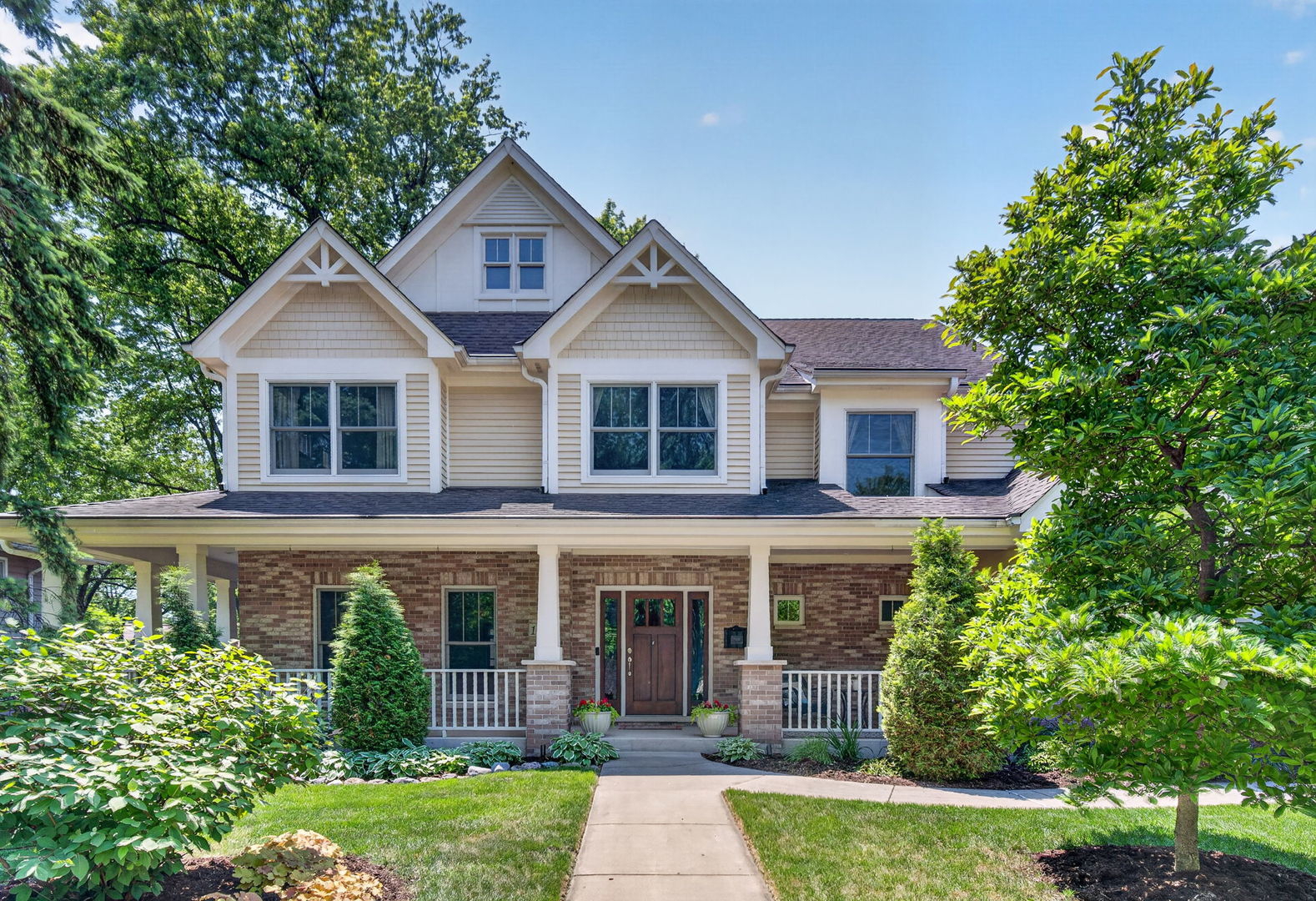 1045 MAGNOLIA Lane, Naperville, IL 60540