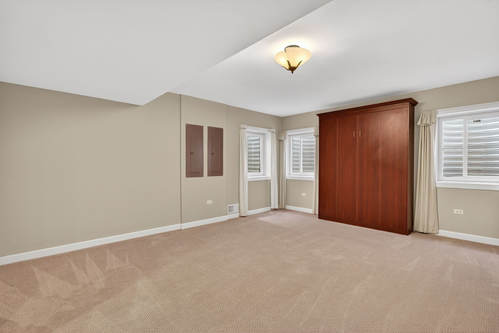 1045 MAGNOLIA Lane, Naperville, IL 60540