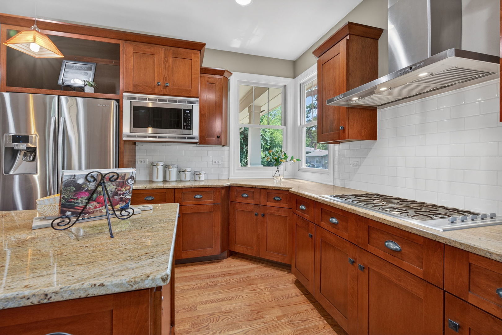 1045 MAGNOLIA Lane, Naperville, IL 60540