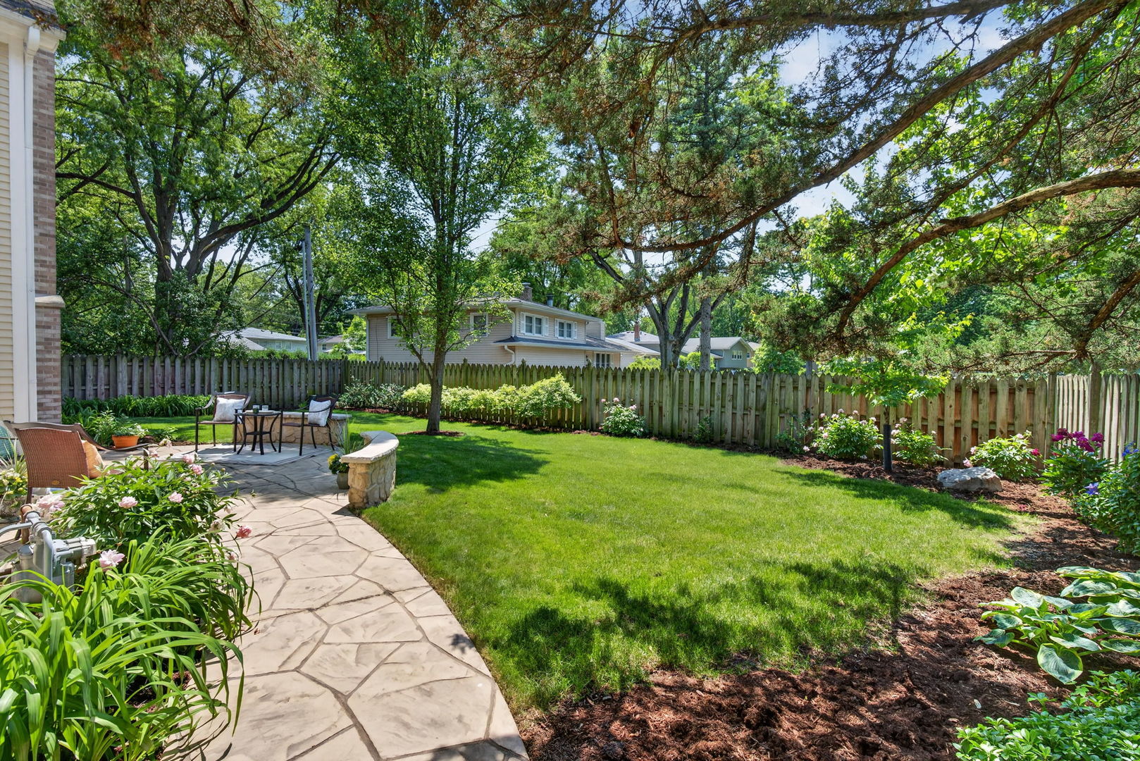 1045 MAGNOLIA Lane, Naperville, IL 60540
