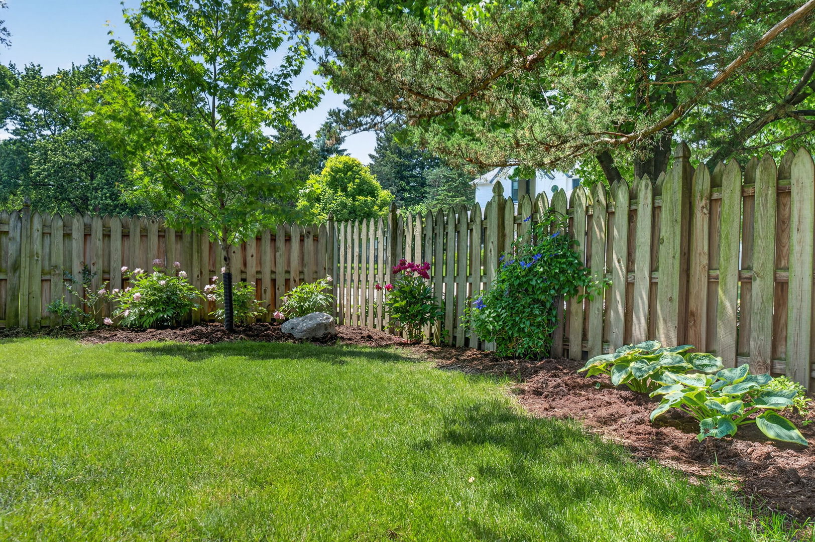 1045 MAGNOLIA Lane, Naperville, IL 60540