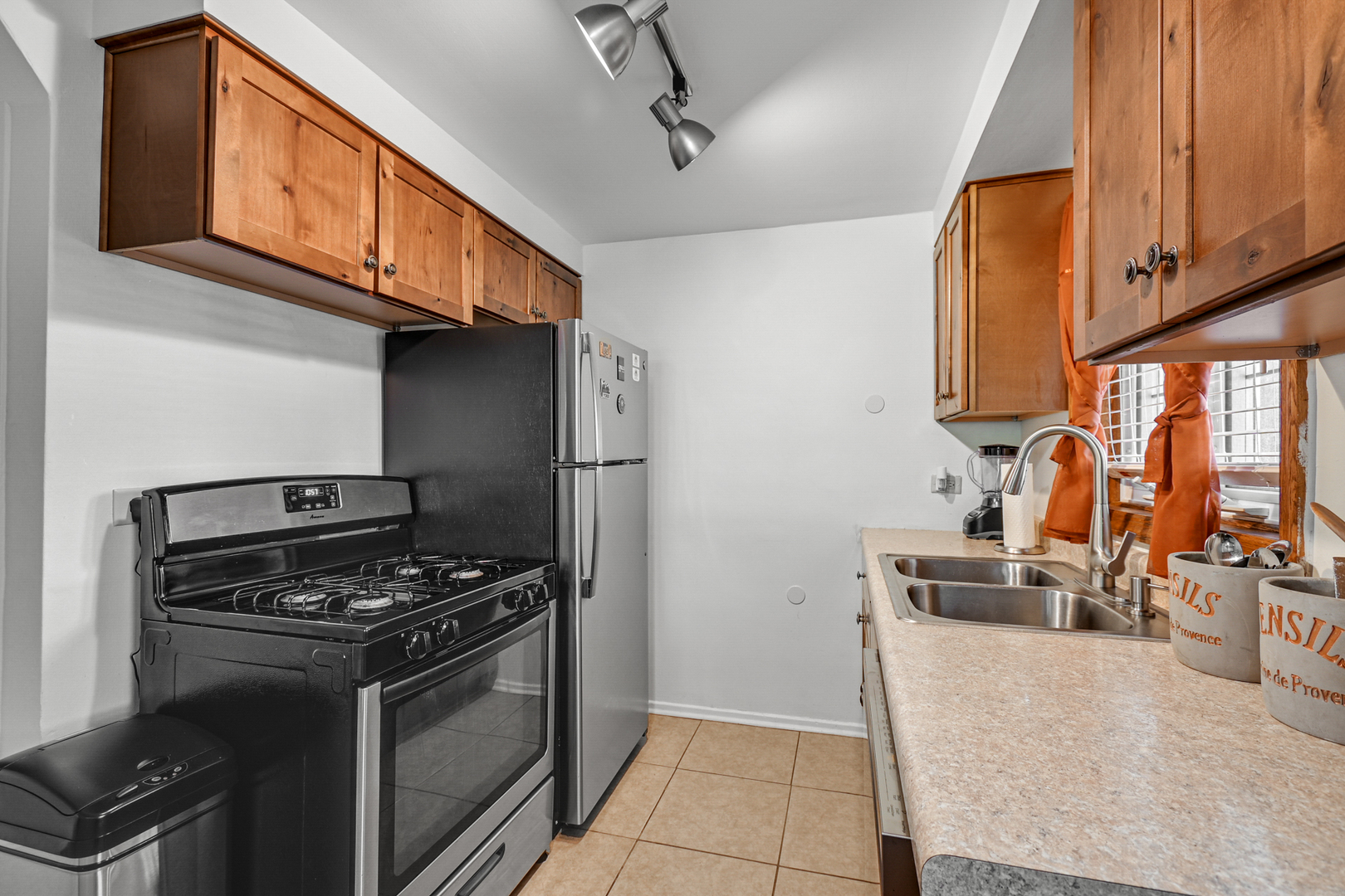 145 Elm Street, Park Forest, IL 60466