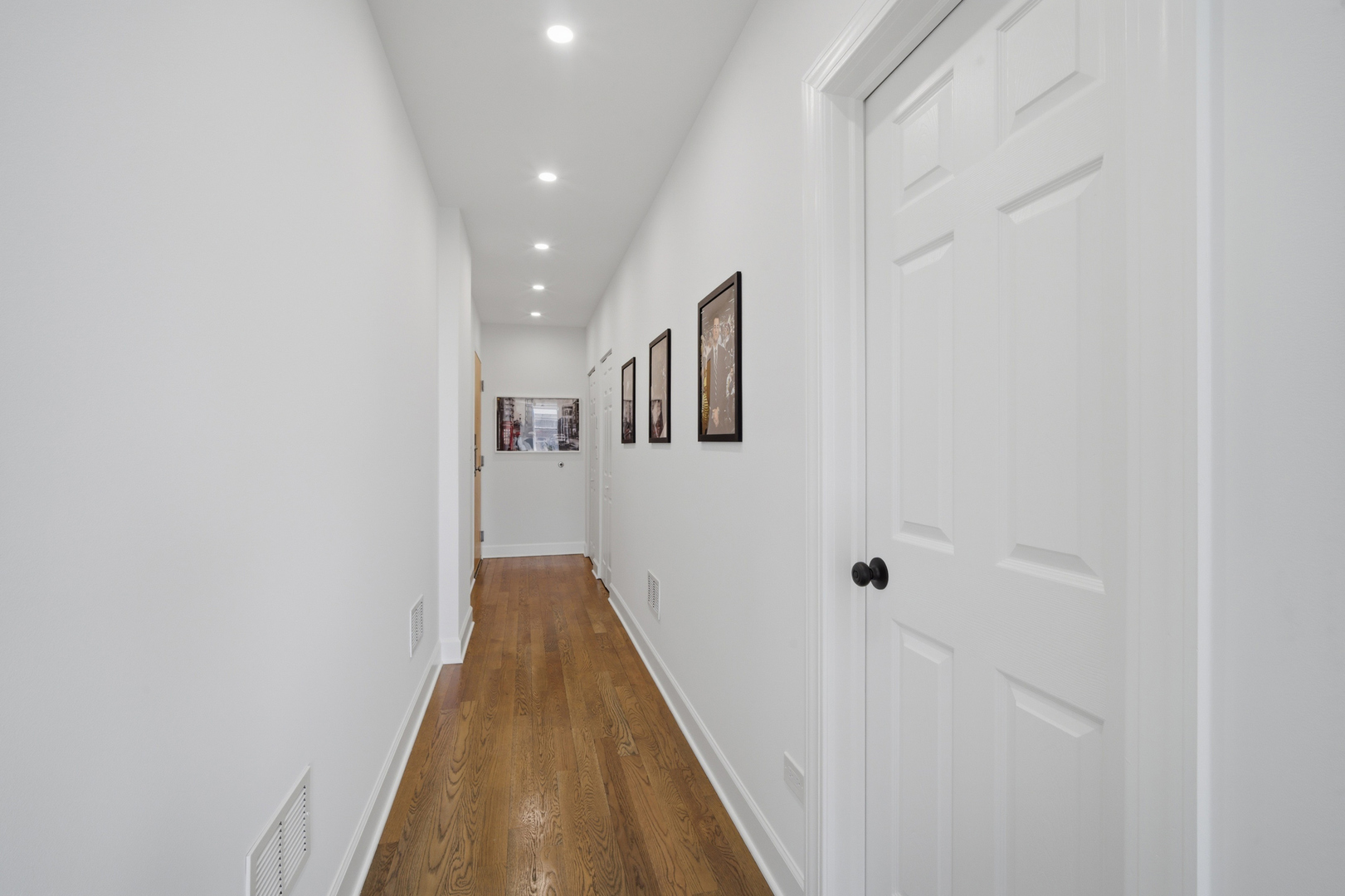 2700 W Belmont Avenue #403, Chicago, IL 60618