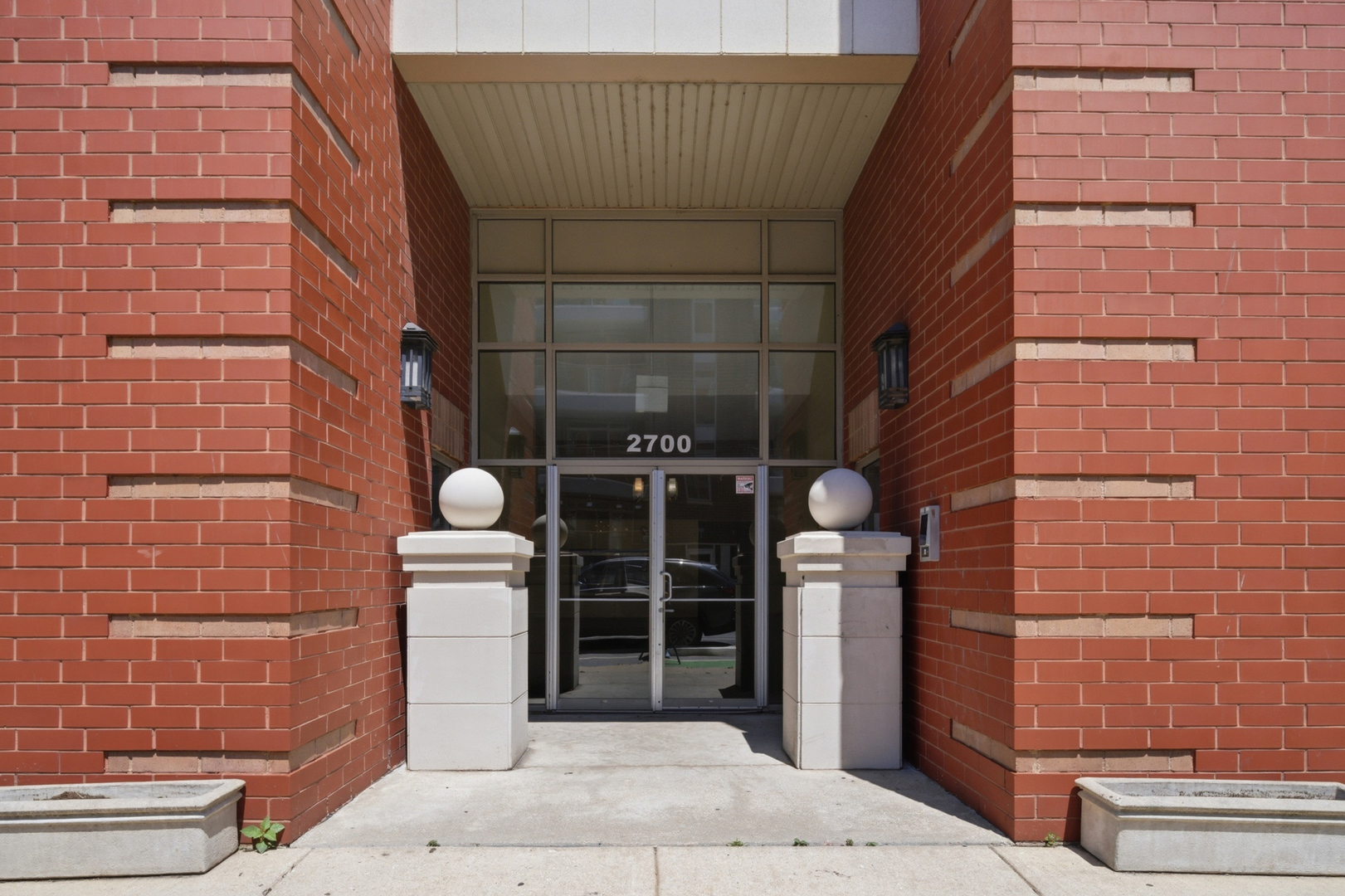 2700 W Belmont Avenue #403, Chicago, IL 60618