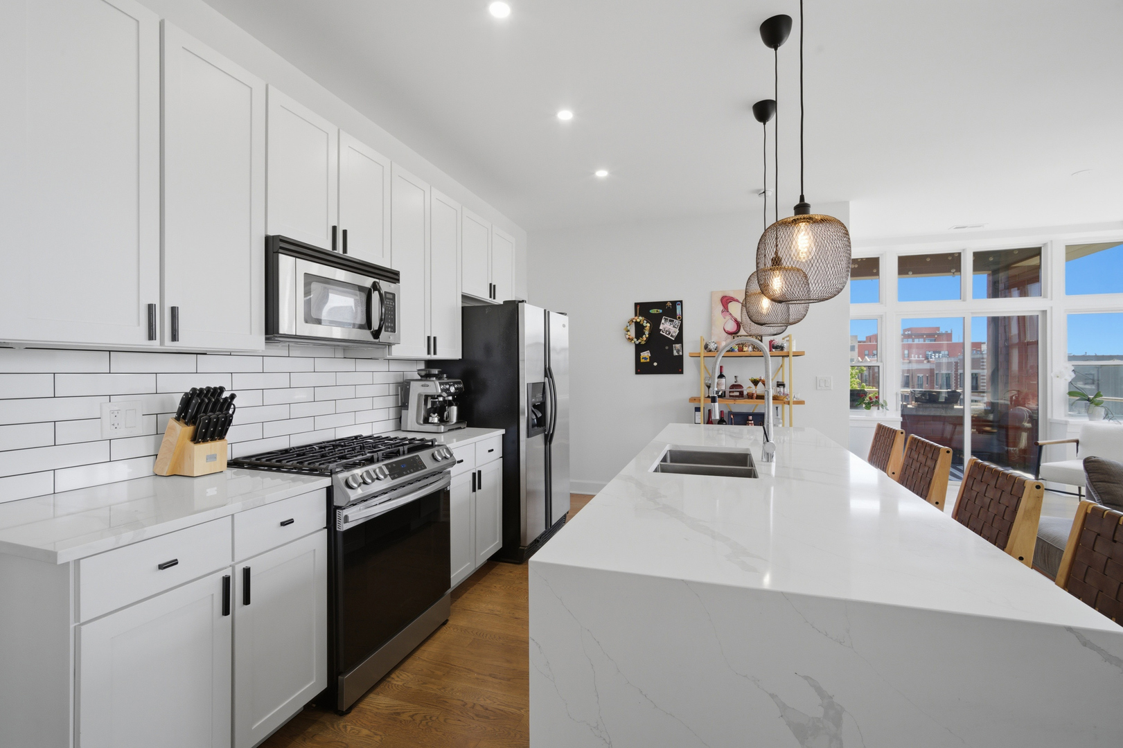 2700 W Belmont Avenue #403, Chicago, IL 60618