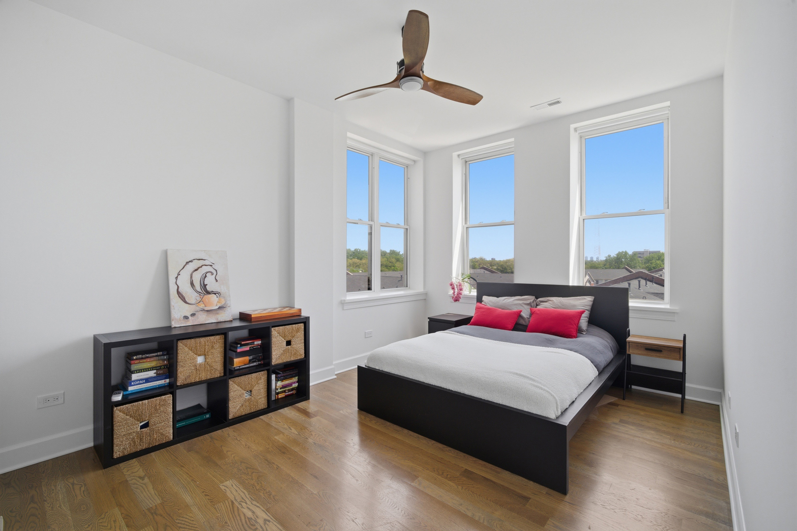 2700 W Belmont Avenue #403, Chicago, IL 60618