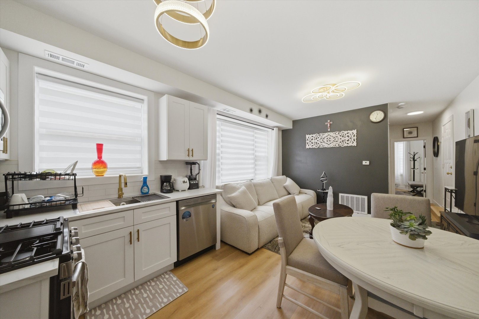 3215 N Francisco Avenue #GS, Chicago, IL 60618