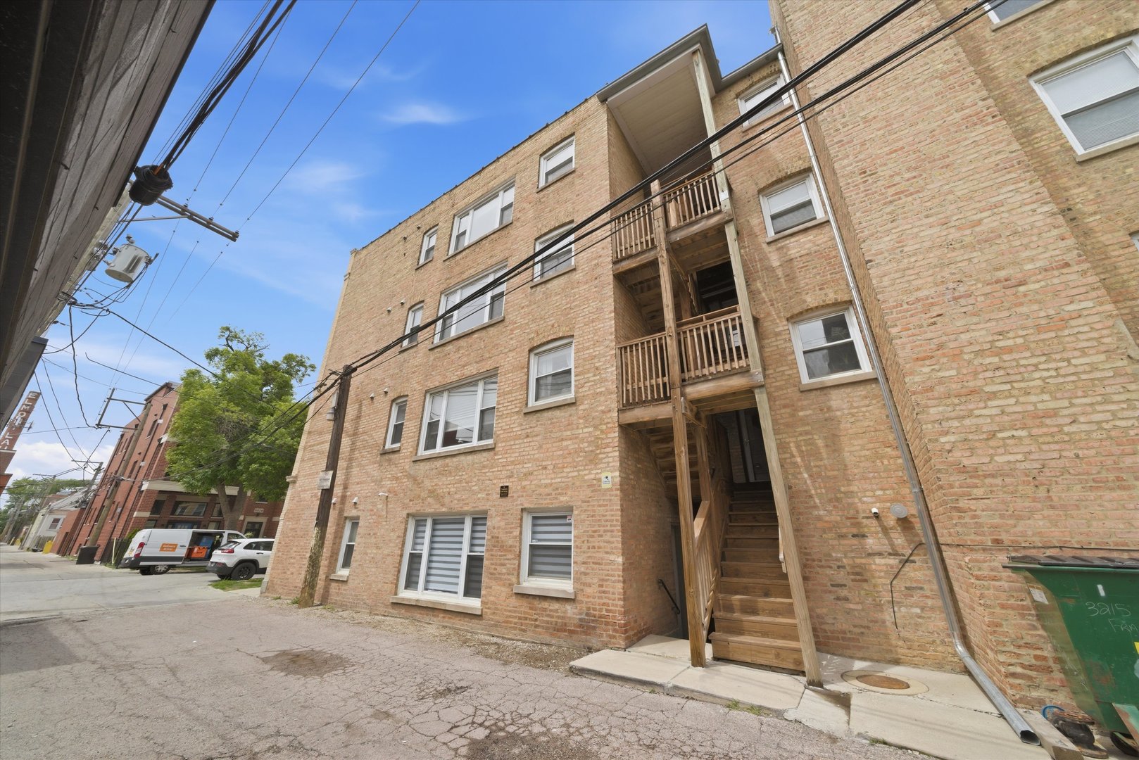 3215 N Francisco Avenue #GS, Chicago, IL 60618