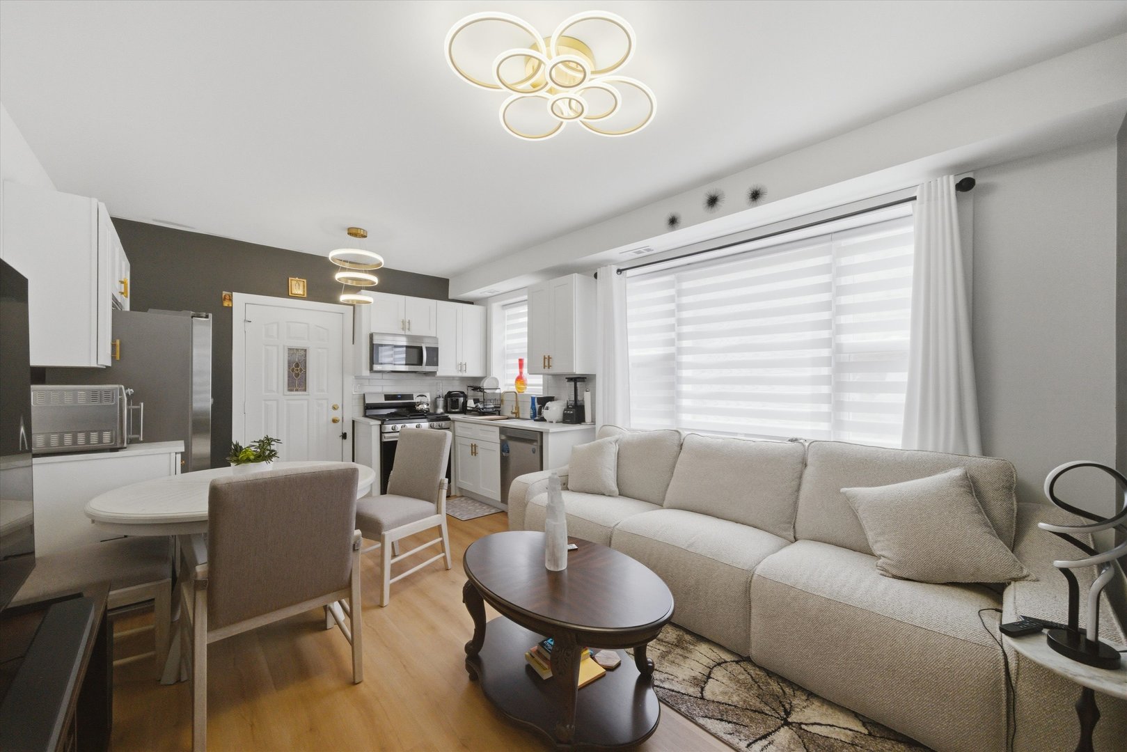 3215 N Francisco Avenue #GS, Chicago, IL 60618