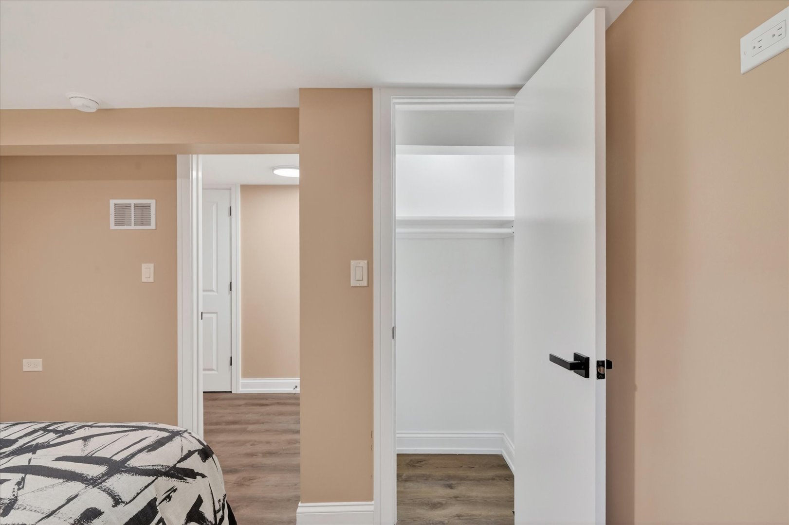 10103 S Aberdeen Street, Chicago, IL 60643