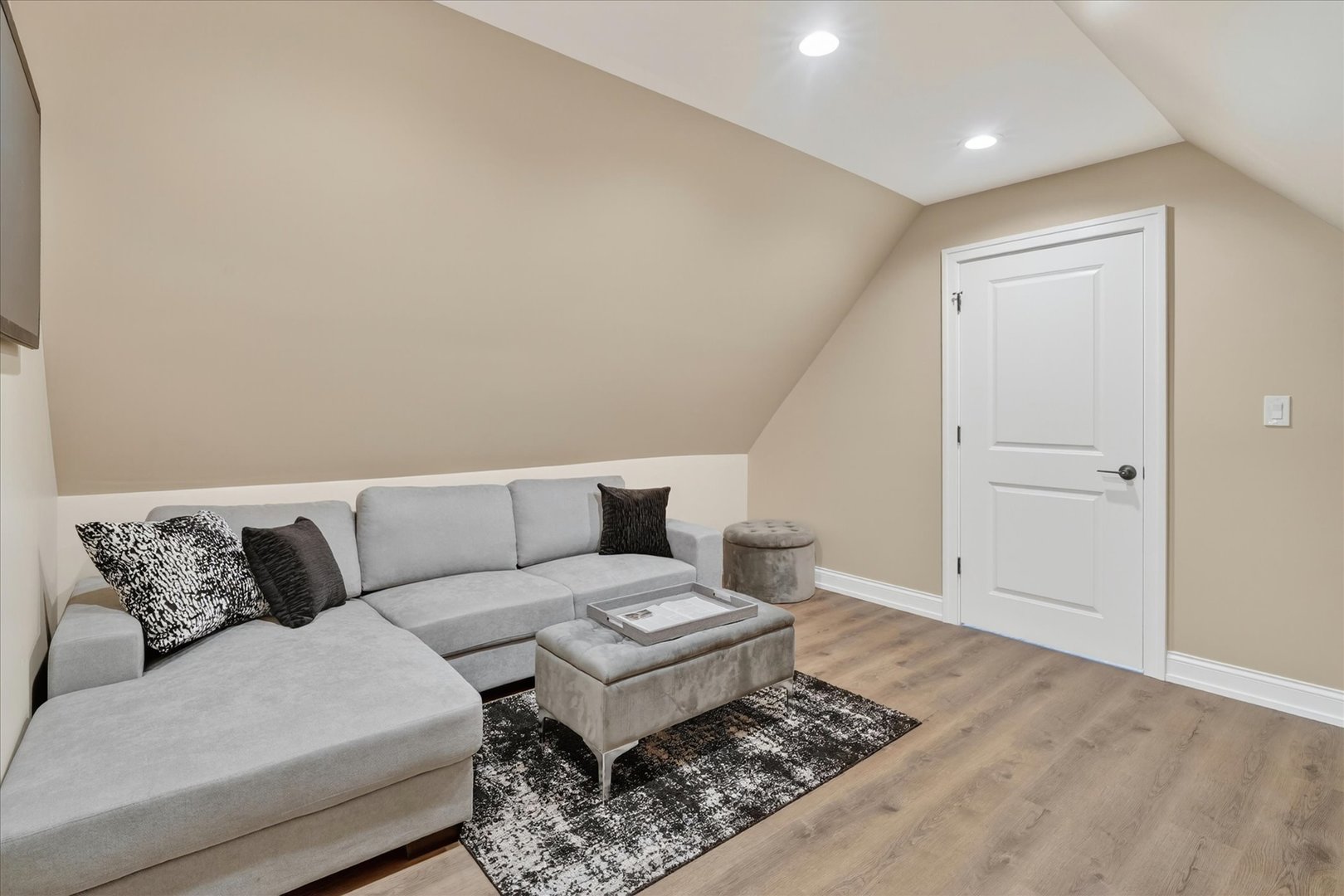 10103 S Aberdeen Street, Chicago, IL 60643