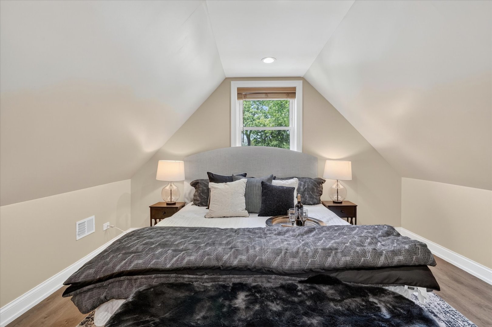 10103 S Aberdeen Street, Chicago, IL 60643