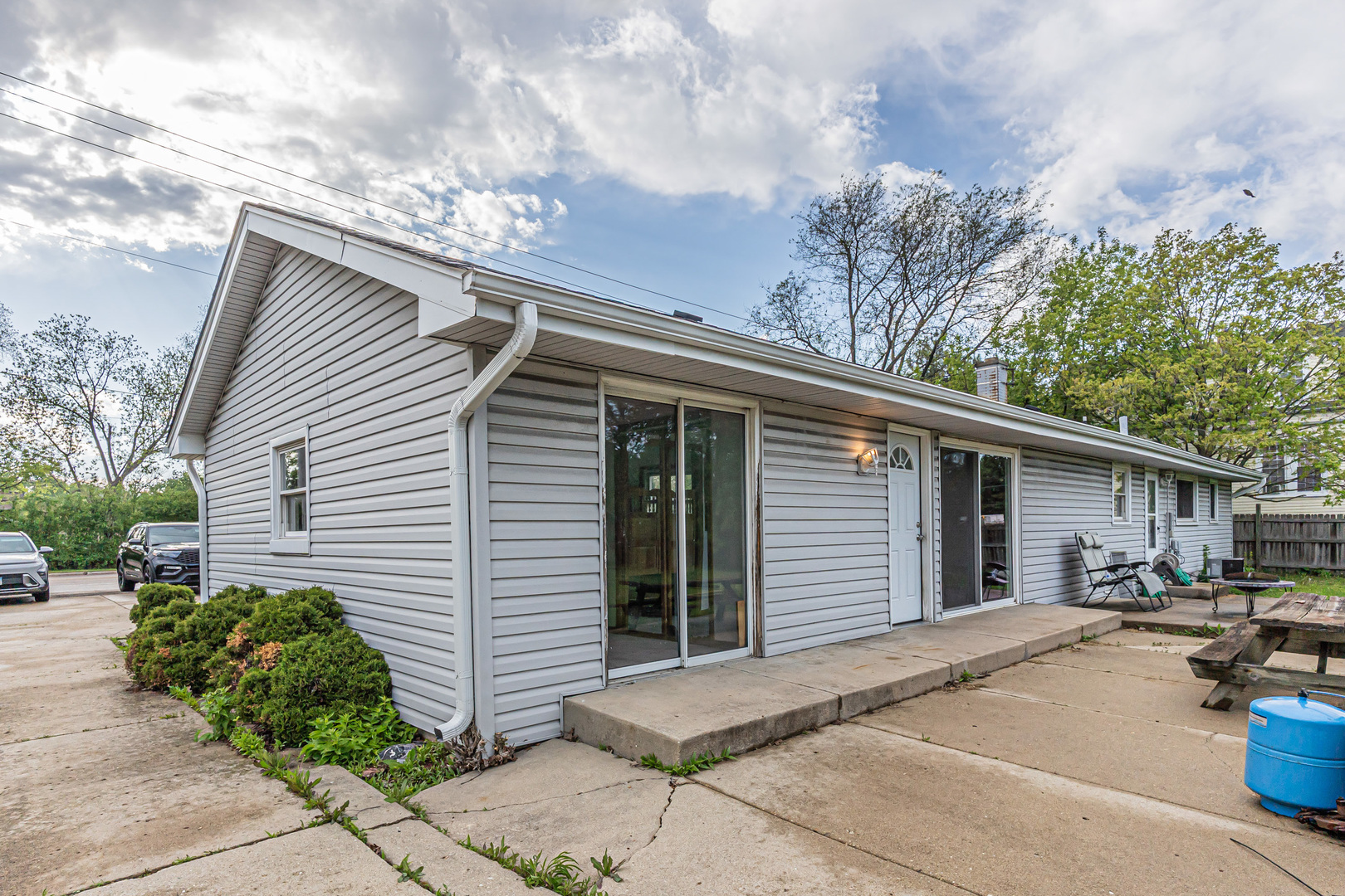 1275 Bloomingdale Road, Glendale Heights, IL 60139