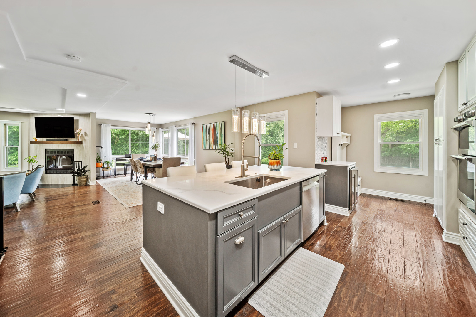 28W140 Mack Road, Wheaton, IL 60189