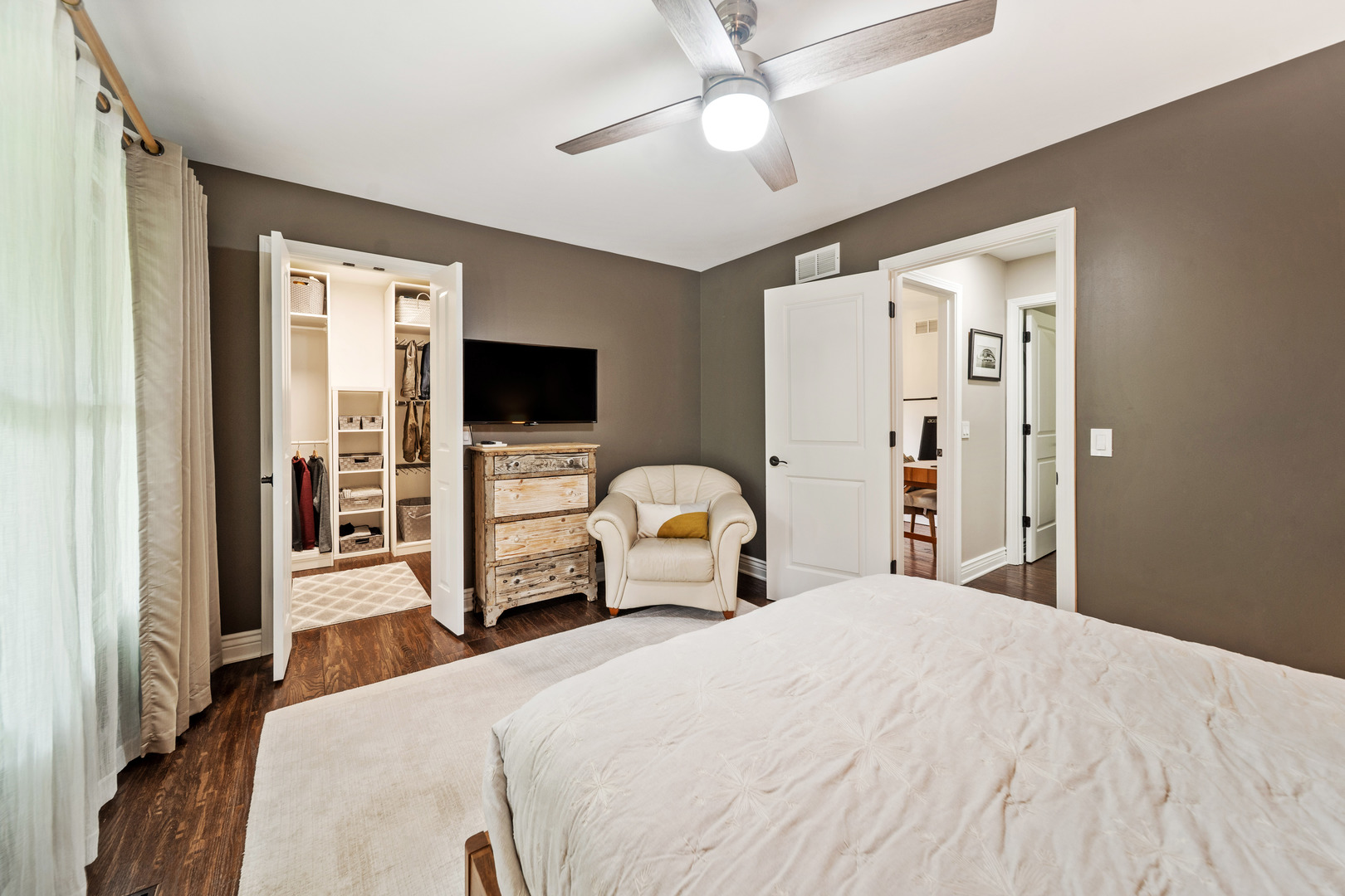28W140 Mack Road, Wheaton, IL 60189