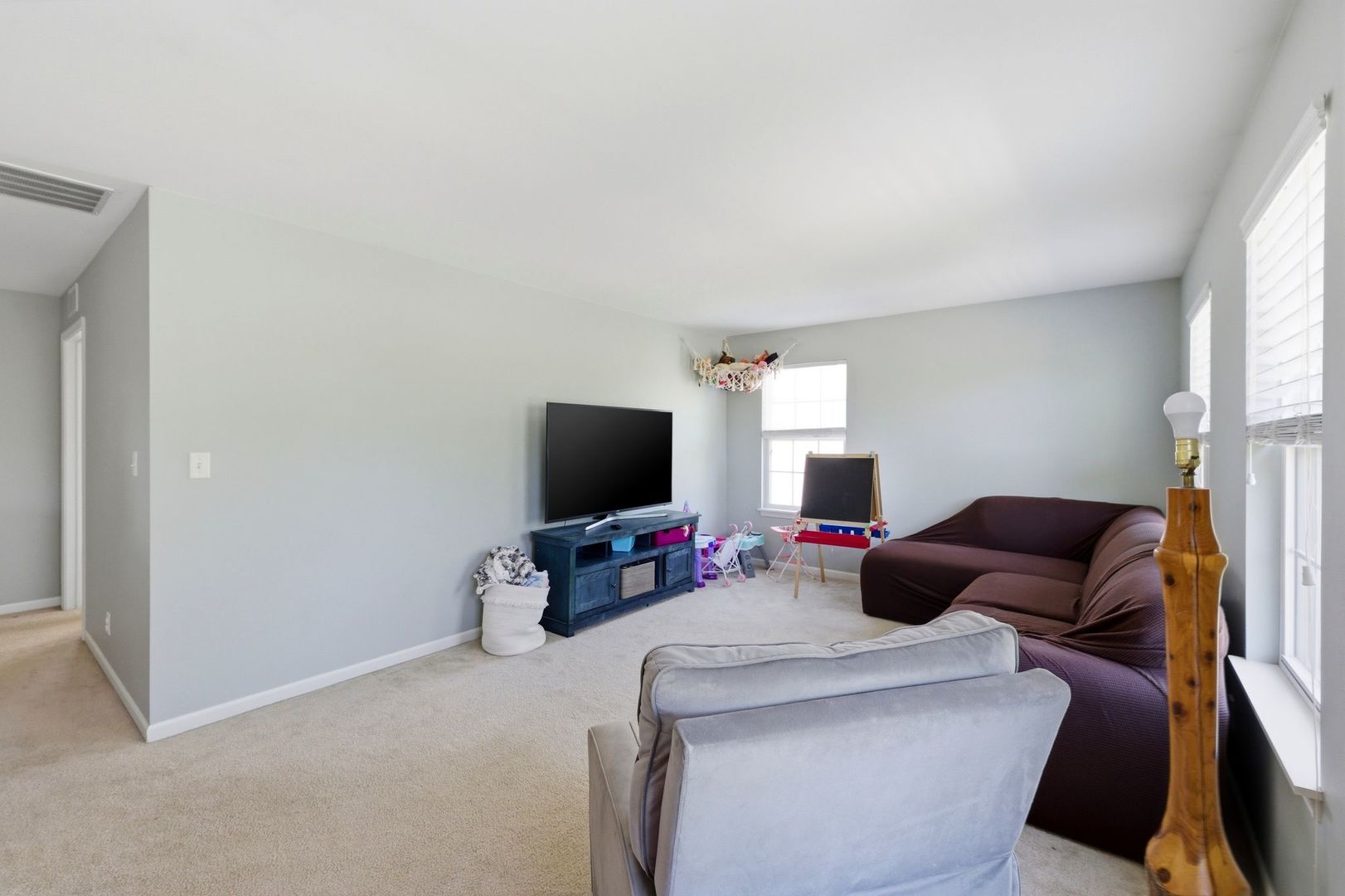 803 W Courtland Street, Mundelein, IL 60060
