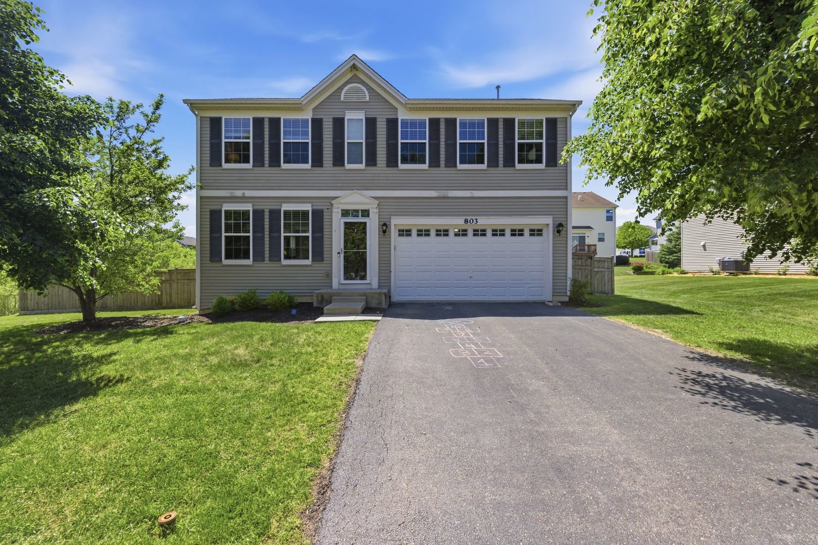 803 W Courtland Street, Mundelein, IL 60060