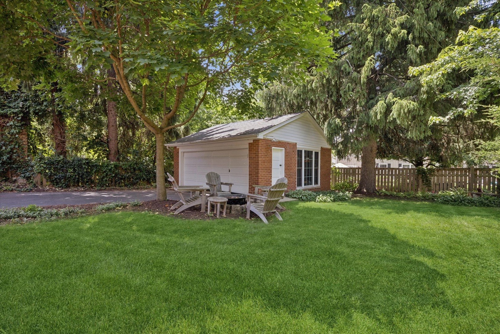 817 N Eagle Street, Naperville, IL 60563