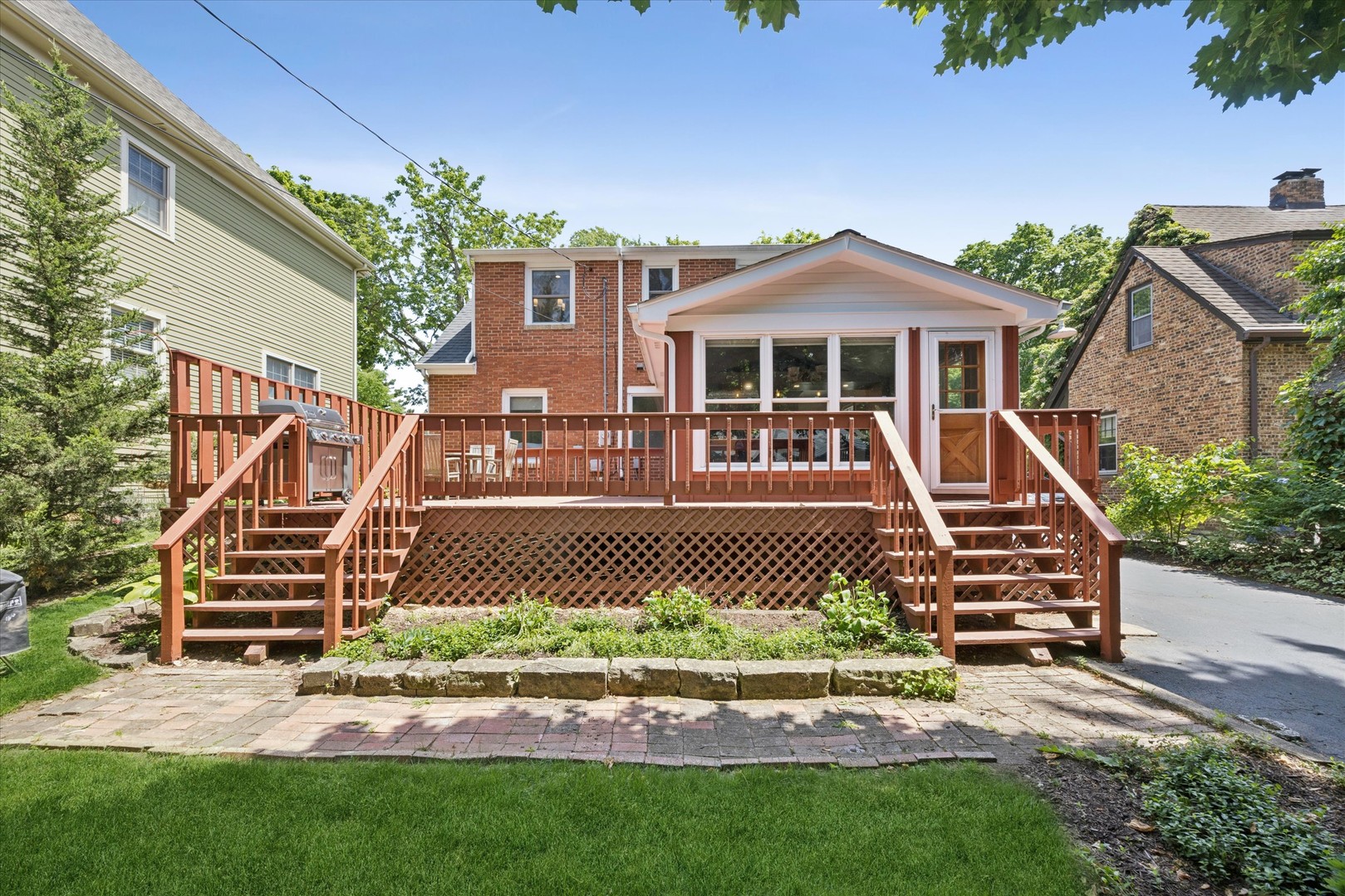 817 N Eagle Street, Naperville, IL 60563