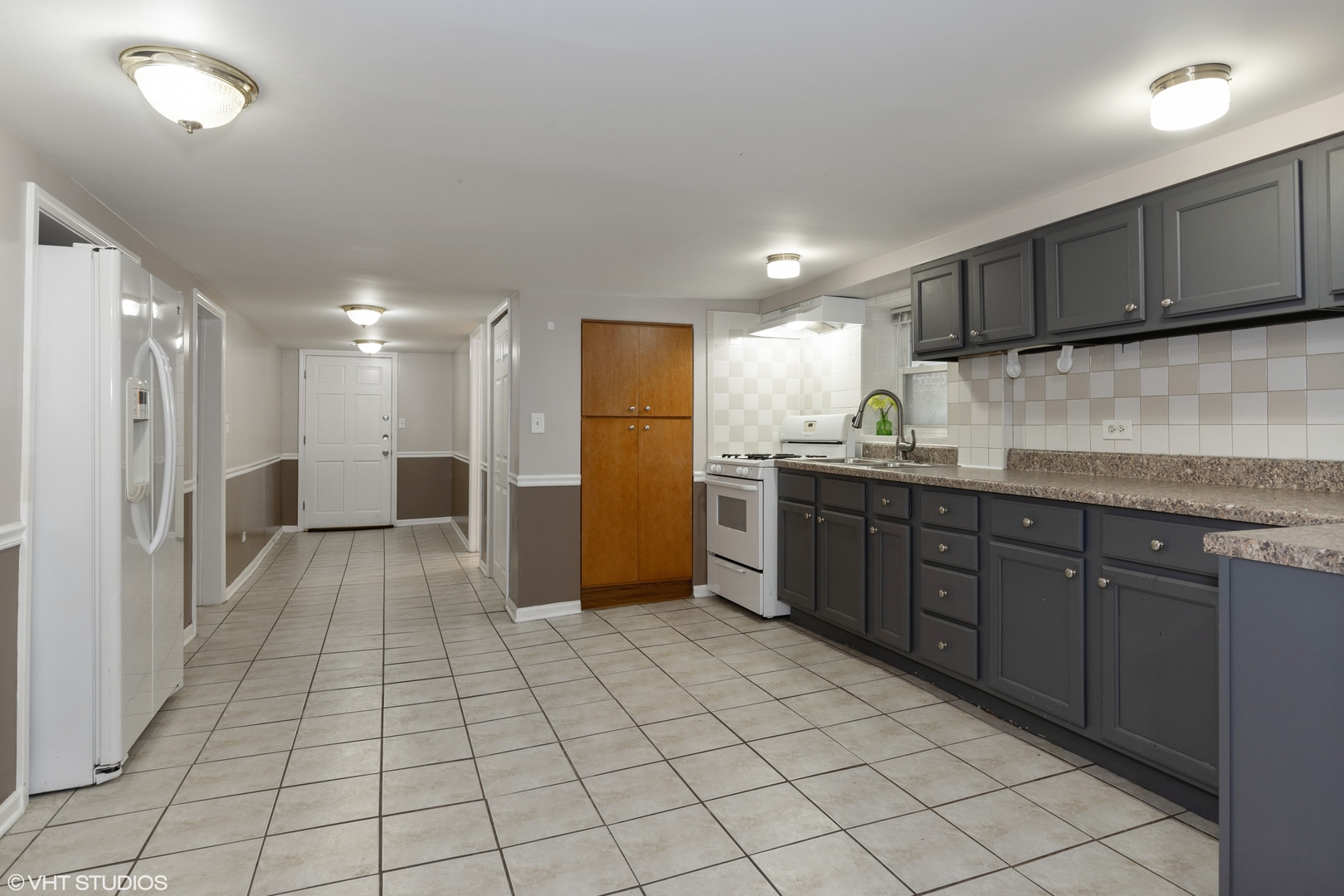 5414 W Montrose Avenue #G, Chicago, IL 60641