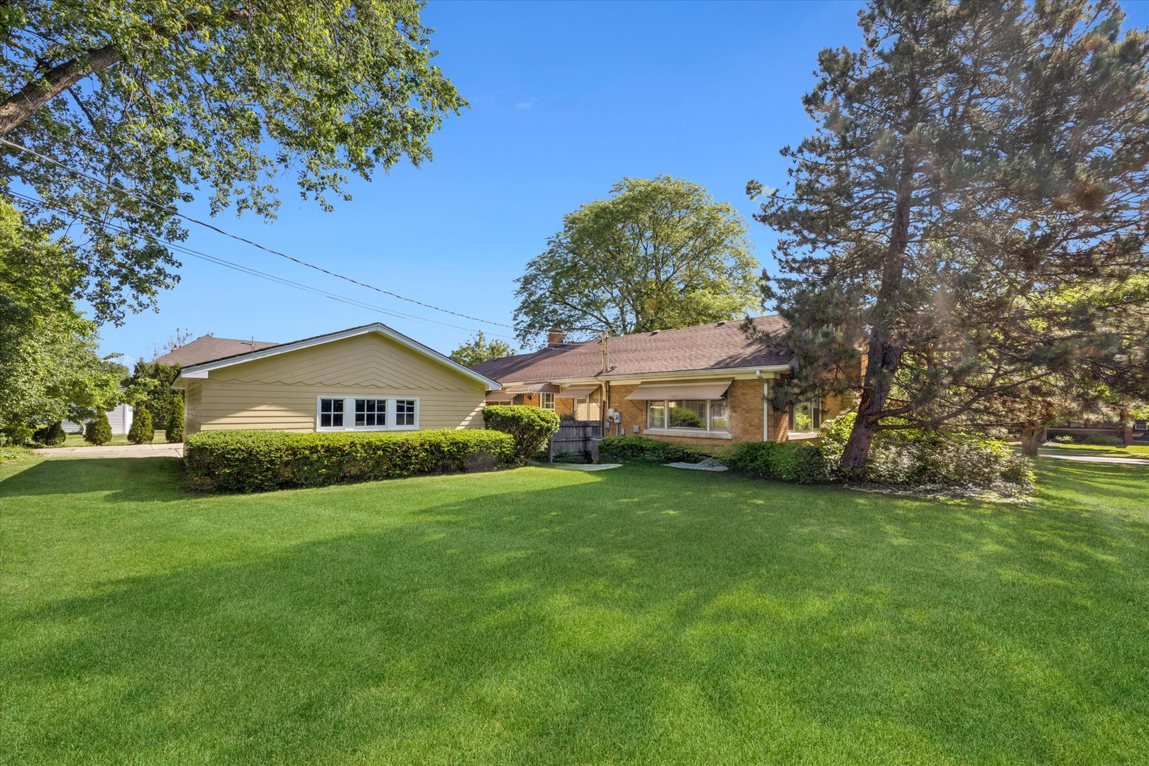 1024 S Spring Avenue, La Grange, IL 60525