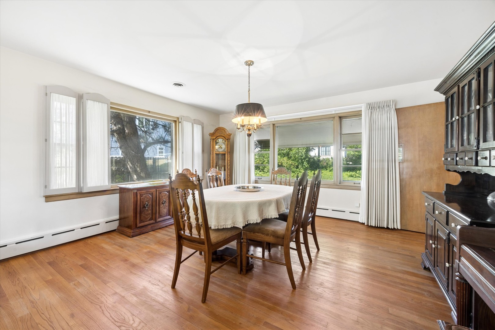 1024 S Spring Avenue, La Grange, IL 60525