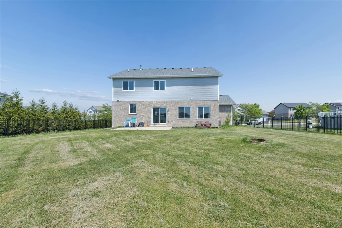 2939 Foxwood Drive, New Lenox, IL 60451