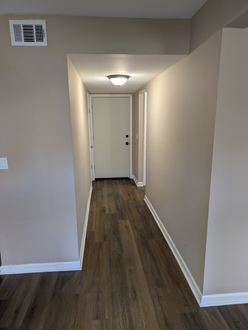 1756 Fayette #C, Hoffman Estates, IL 60169