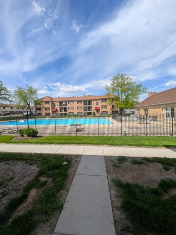 1756 Fayette #C, Hoffman Estates, IL 60169