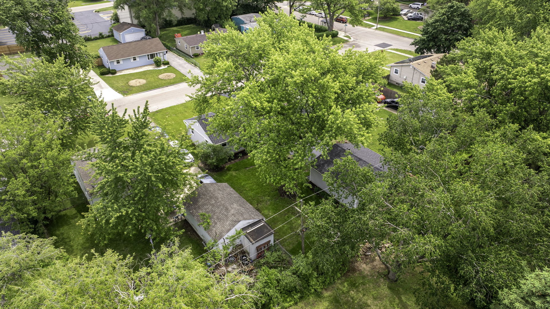 512 N Westlawn Avenue, Aurora, IL 60506