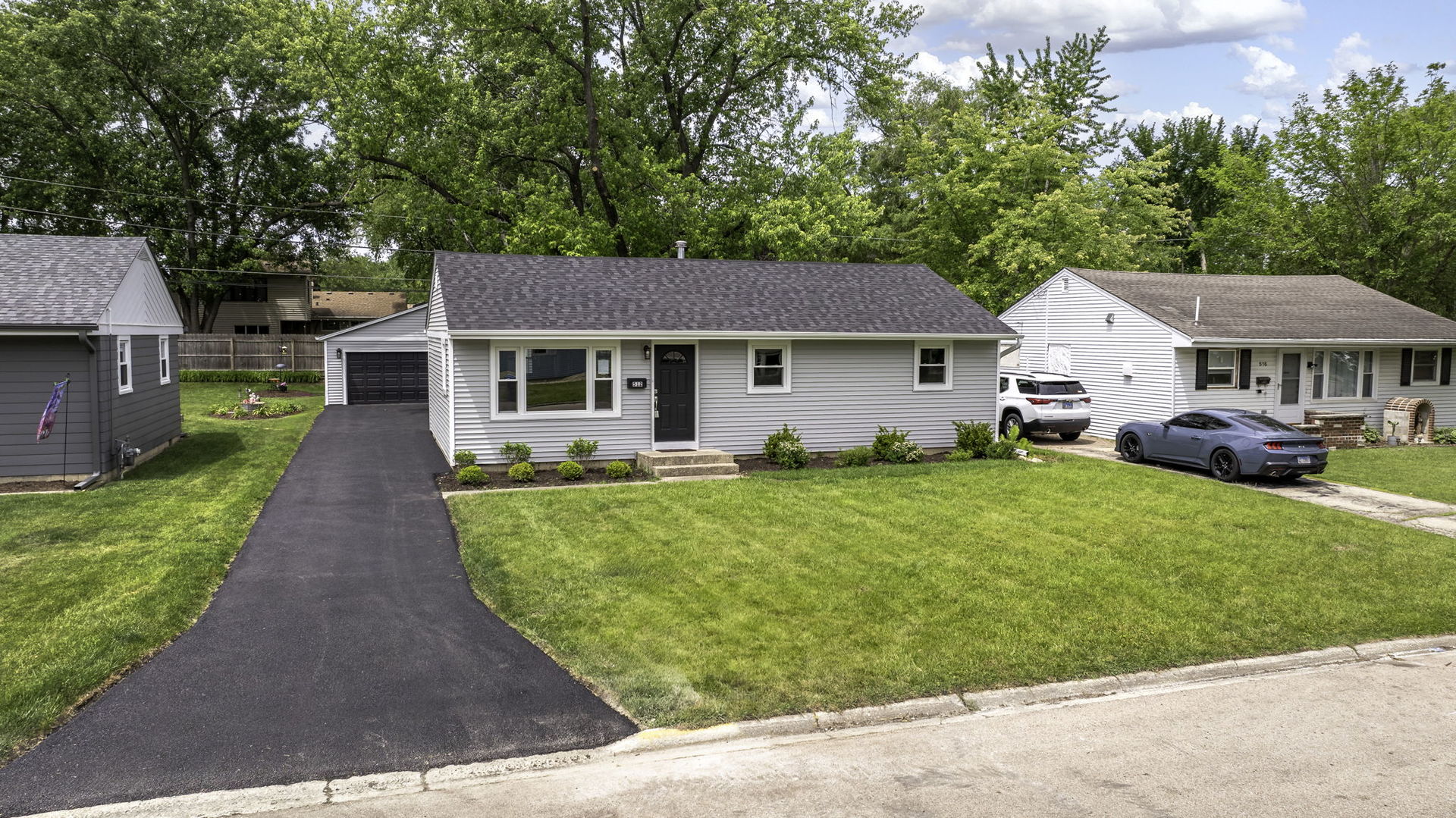512 N Westlawn Avenue, Aurora, IL 60506