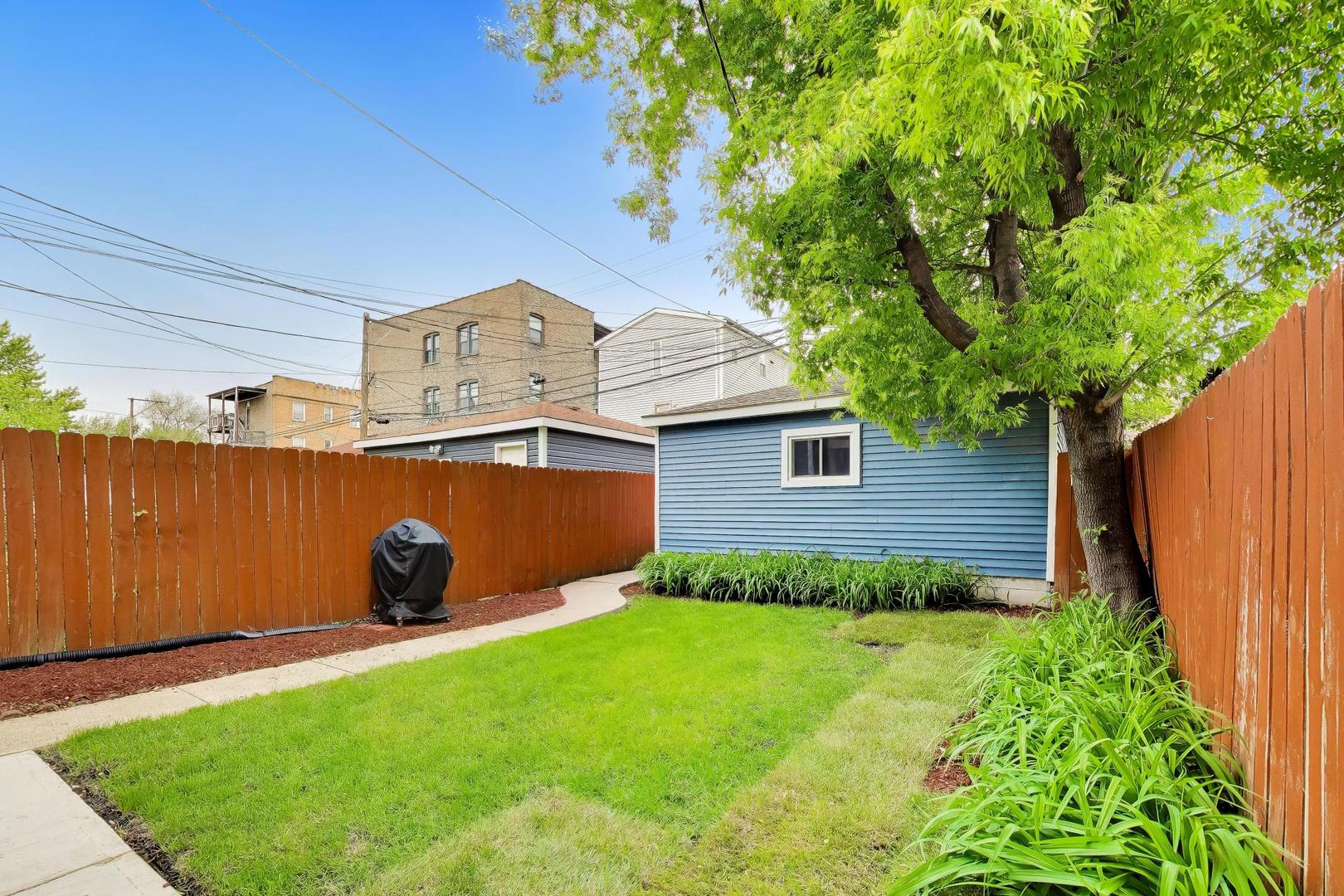 3526 W McLean Avenue, Chicago, IL 60647