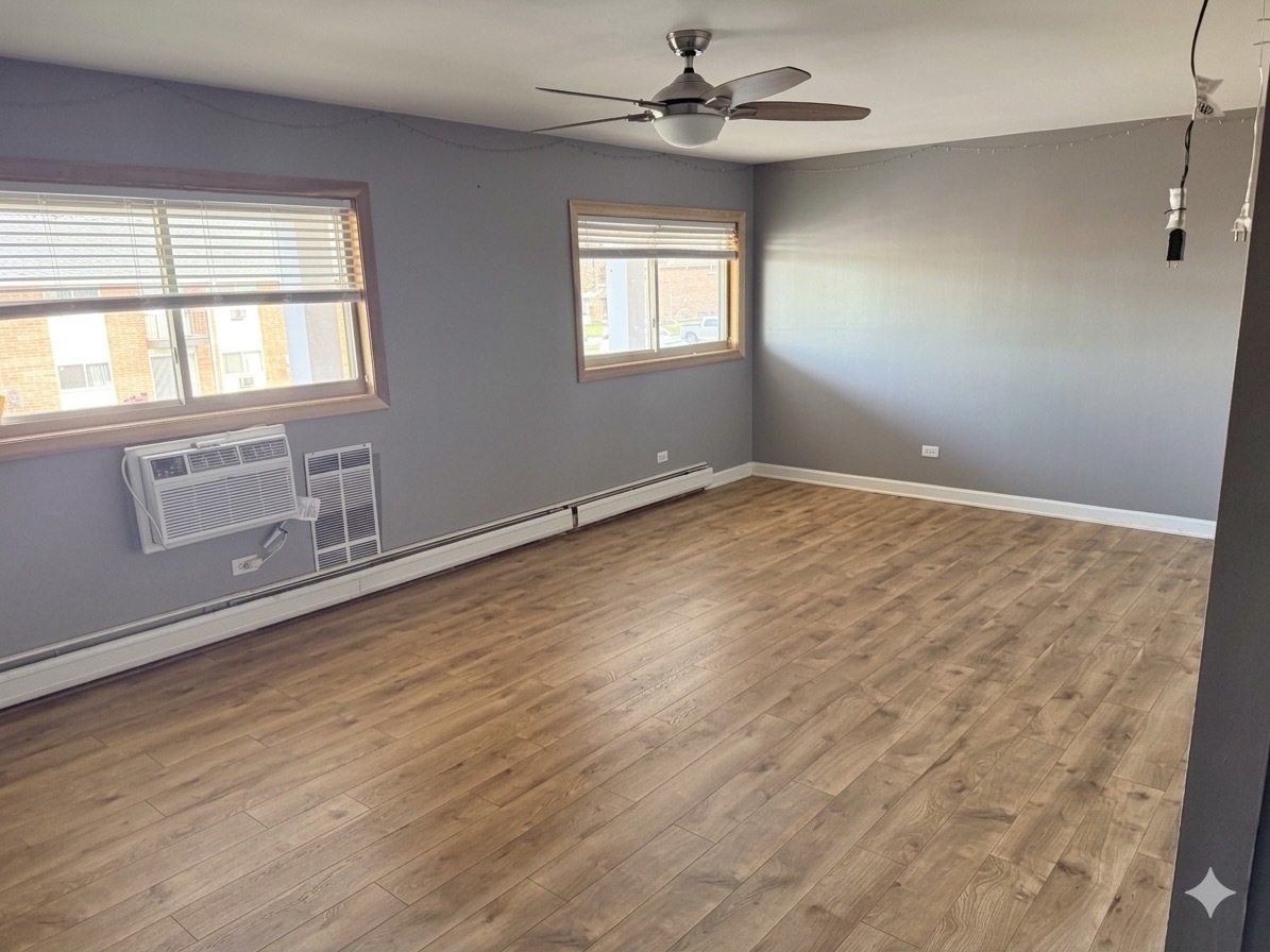670 Marilyn Avenue #203, Glendale Heights, IL 60139