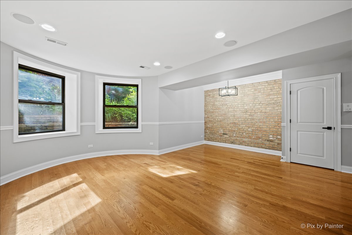 5217 N Winthrop Avenue #G, Chicago, IL 60640